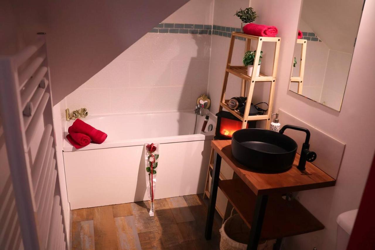 Romantic Studio Eve - Proche Gare - Netflix - Wifi Amiens Bagian luar foto
